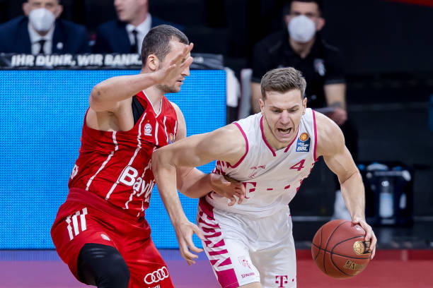 牢牢掌控比 牢牢掌控比