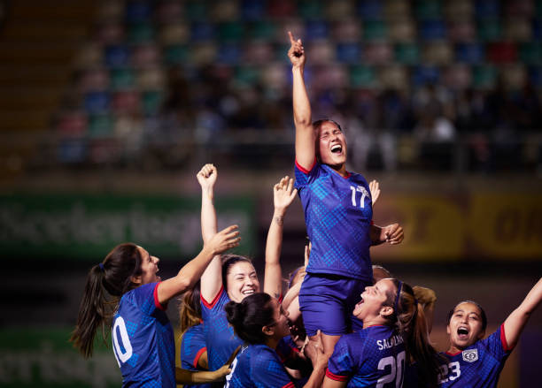 体的不断扩 体的不断扩