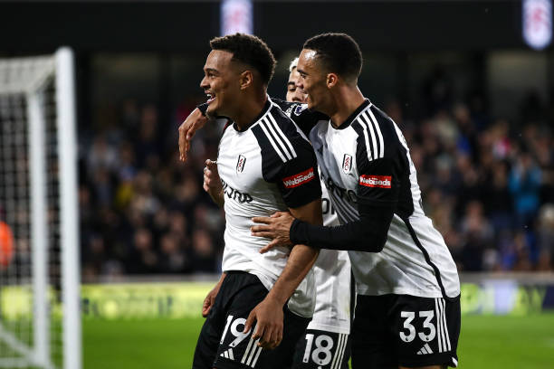 奇与湖人的 奇与湖人的